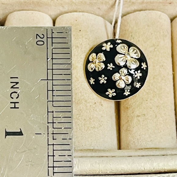NWT Sterling Silver With Black Enamel Flowers Earrings